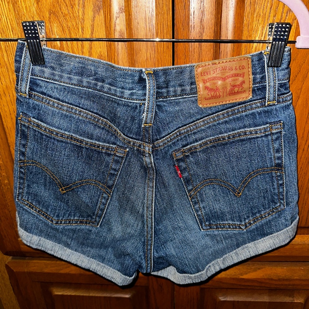 Levi women’s shorts
